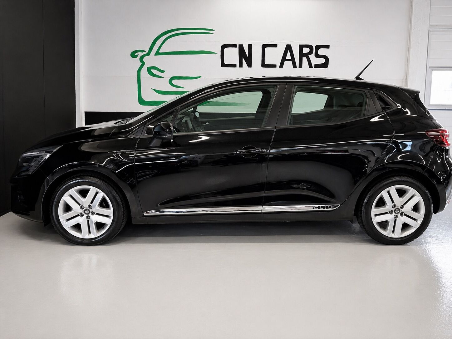 Sort Renault Clio fra 2020