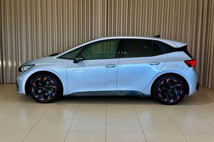 Grå Cupra Born fra 2023