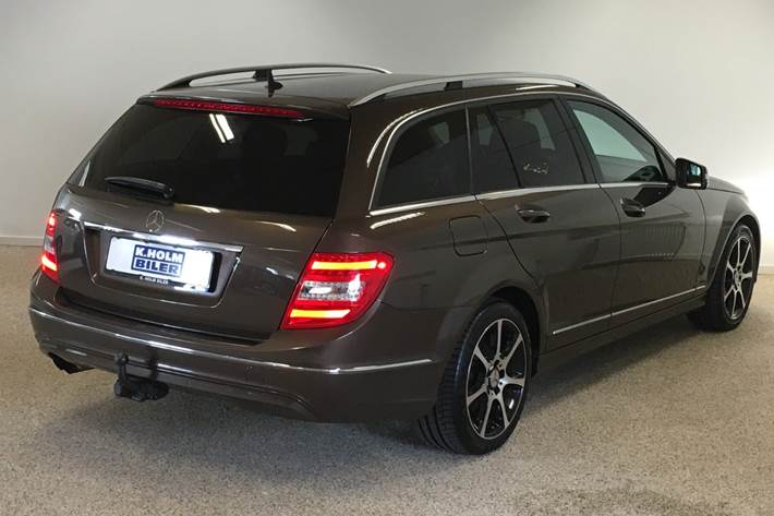 Brun Mercedes C200 fra 2013