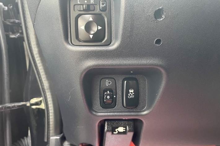 Sort Peugeot iON fra 2012