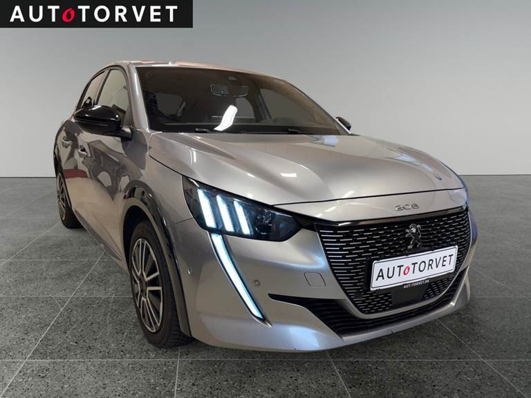 Peugeot e-208 50 GT