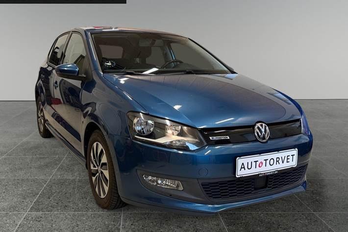 Blå VW Polo fra 2017