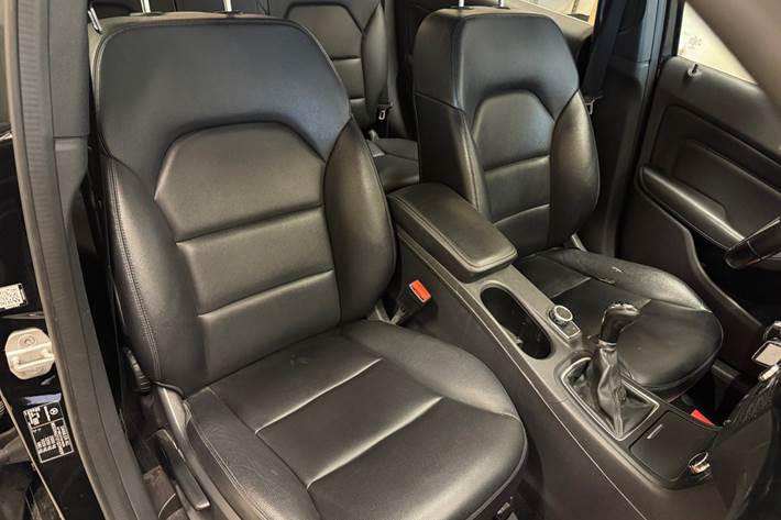 Sort Mercedes B180 fra 2014
