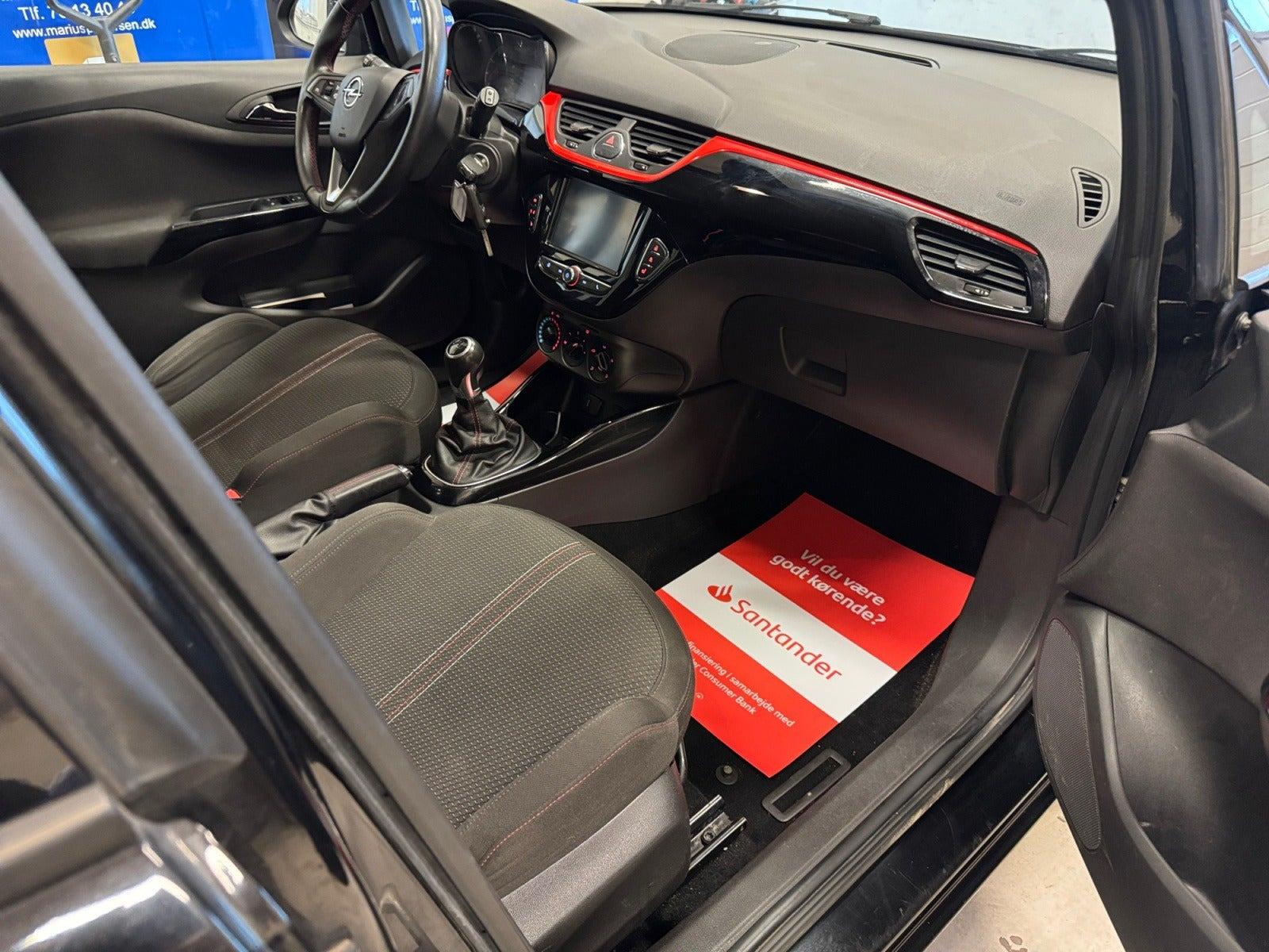 Sort Opel Corsa fra 2017