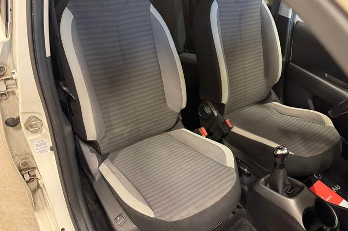 Hvid Toyota Aygo fra 2019