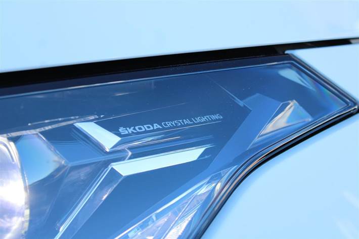 Hvid Skoda Enyaq fra 2022