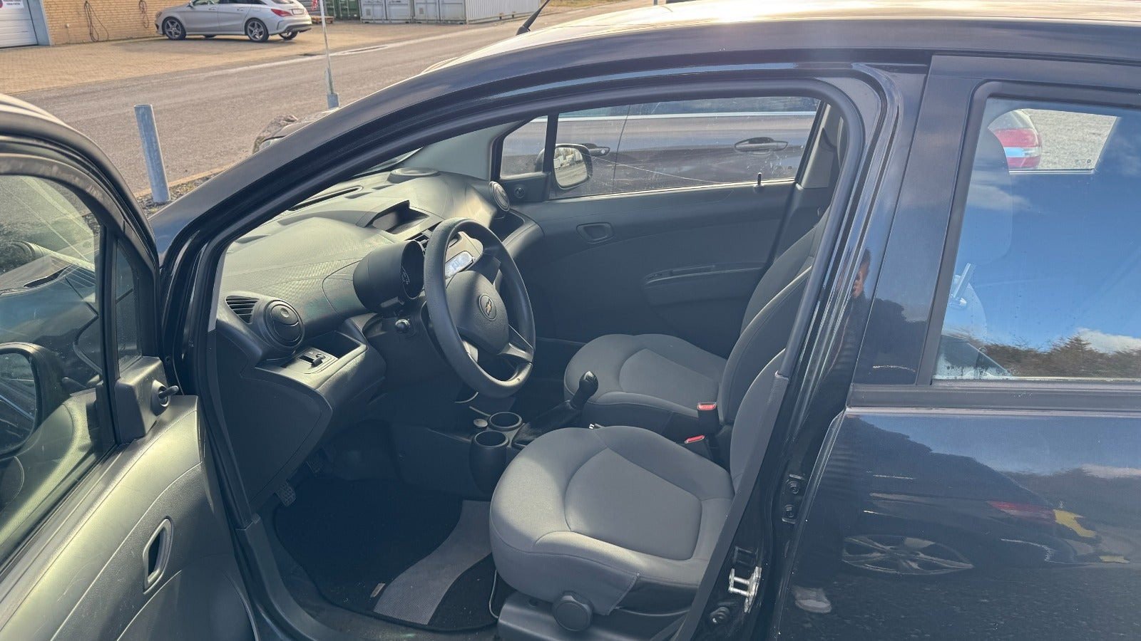 Sort Chevrolet Spark fra 2011