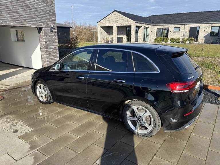 Mercedes B200 d 2,0 200 d 8G-DCT AMG line
