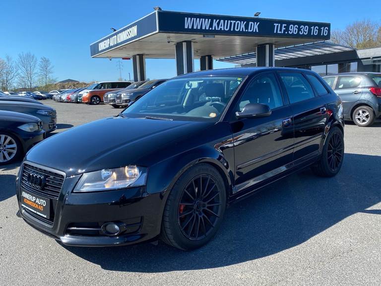 Audi A3 1,6 Sportback TDI DPF Attraction 105HK 5d
