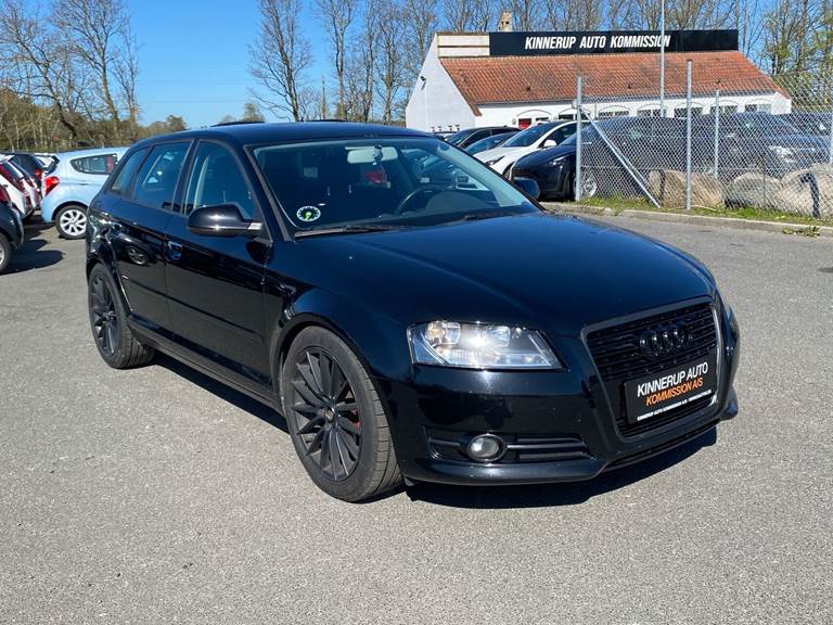 Audi A3 1,6 Sportback TDI DPF Attraction 105HK 5d