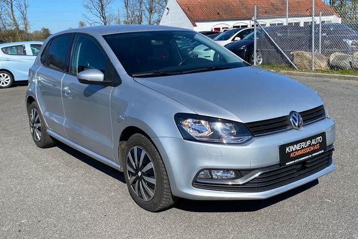 Sølv VW Polo fra 2015