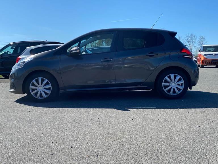 Peugeot 208 1,6 BlueHDi Envy 100HK 5d