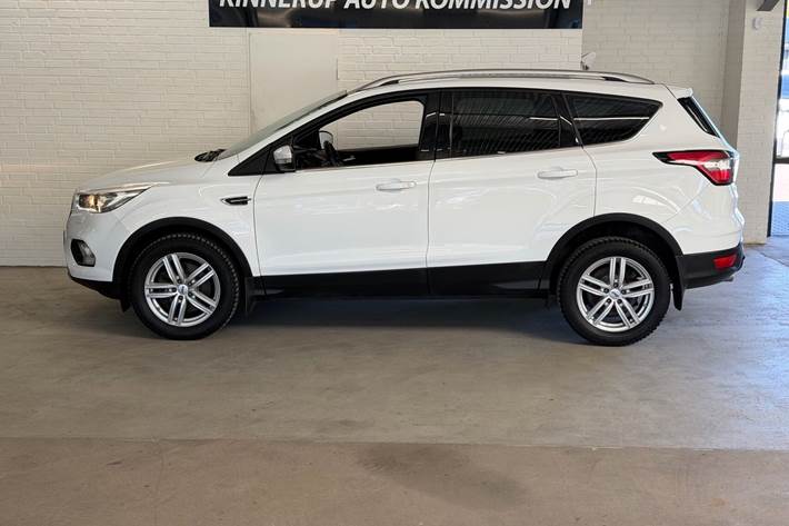 Hvid Ford Kuga fra 2018