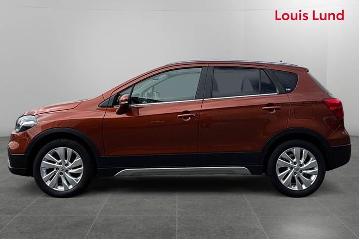 Brun Suzuki S-Cross fra 2016