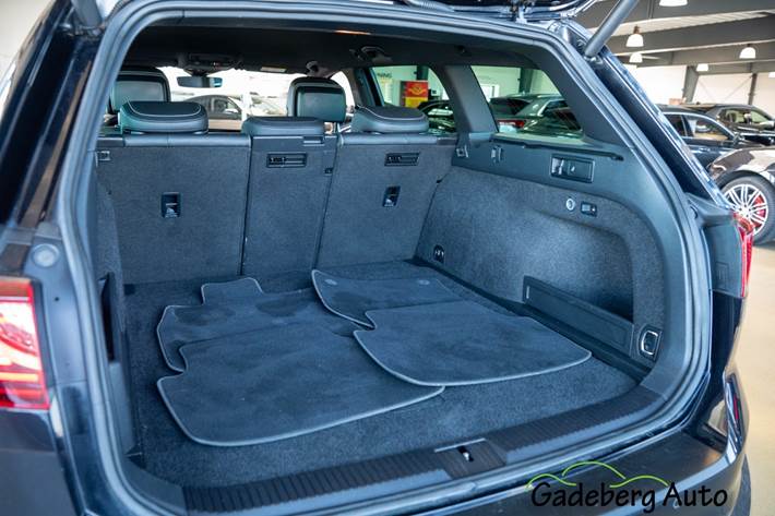 Sort VW Passat fra 2020