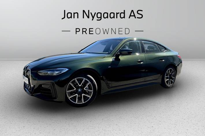 Grøn BMW i4 fra 2024