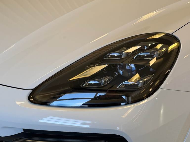 Porsche Cayenne 3,0 E-Hybrid Tiptr.