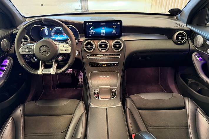 Sort Mercedes GLC63 fra 2020