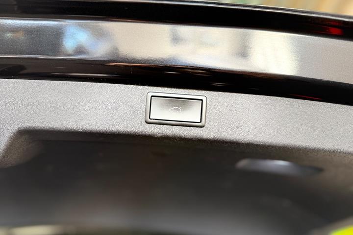 Sort Skoda Enyaq fra 2022
