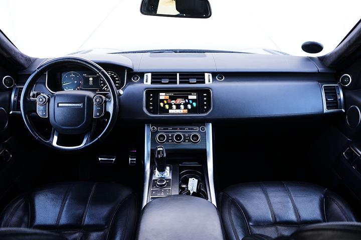 undefined Land Rover Range Rover sport fra 2016