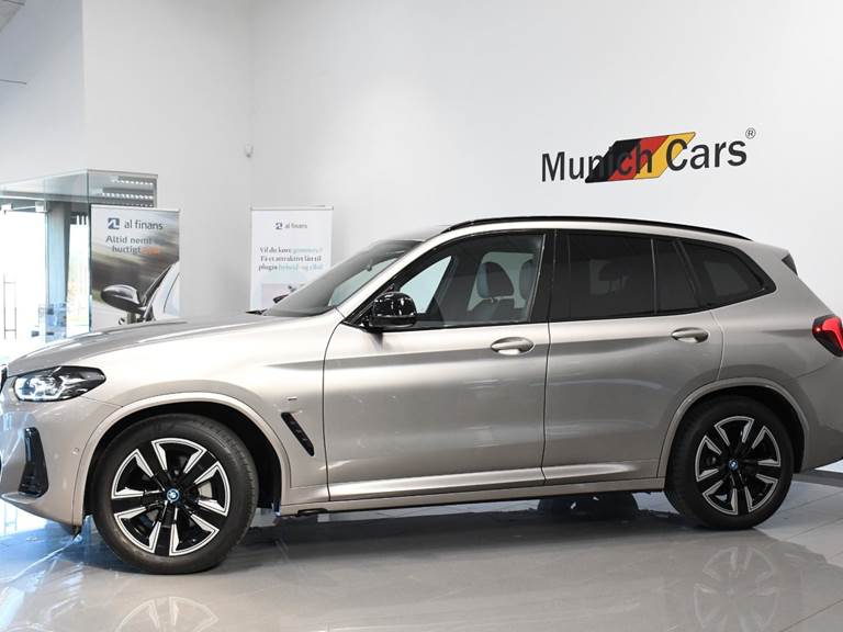 BMW iX3 Charged M-Sport