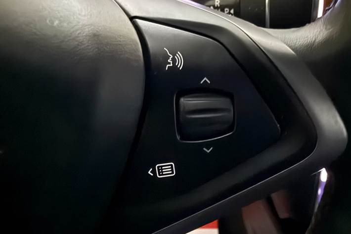 Hvid Tesla Model X fra 2019