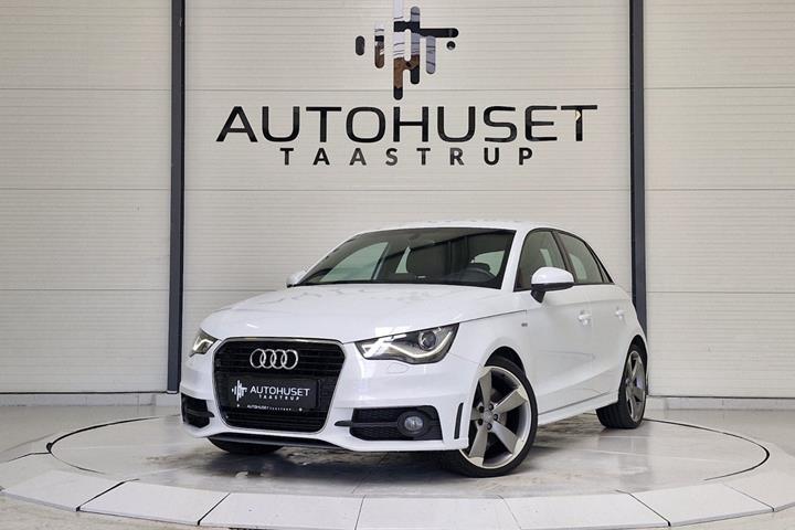 Hvid Audi A1 fra 2013 set udefra