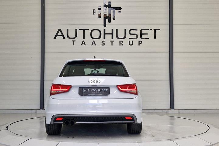 Hvid Audi A1 fra 2013