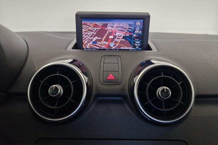 Hvid Audi A1 fra 2013
