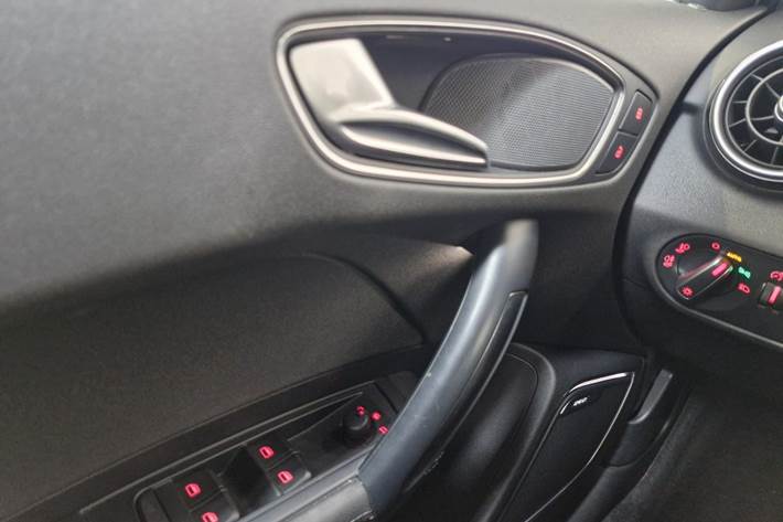 Hvid Audi A1 fra 2013