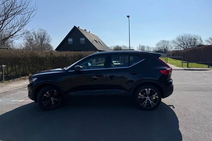 Sort Volvo XC40 fra 2021