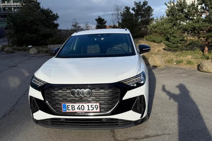 Hvid Audi Q4 e-tron fra 2022