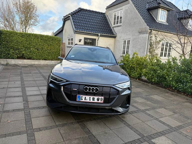 Audi e-tron 55 Black Edition S-line Sportback quattro