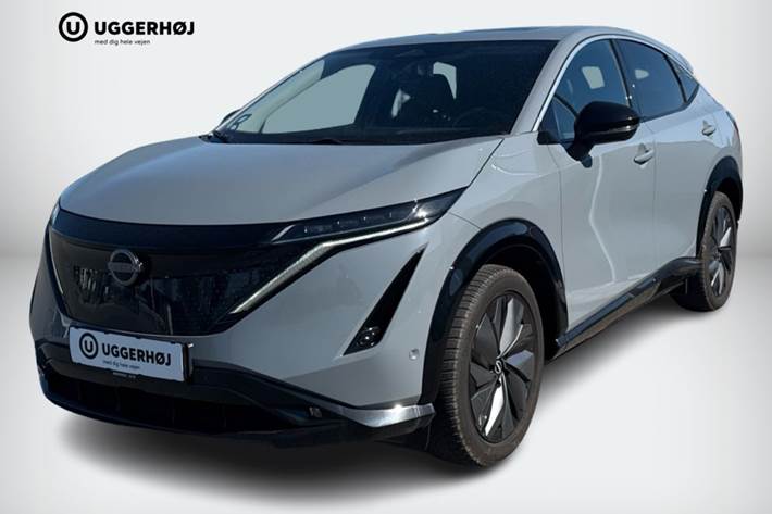 Grå Nissan Ariya fra 2022 set udefra