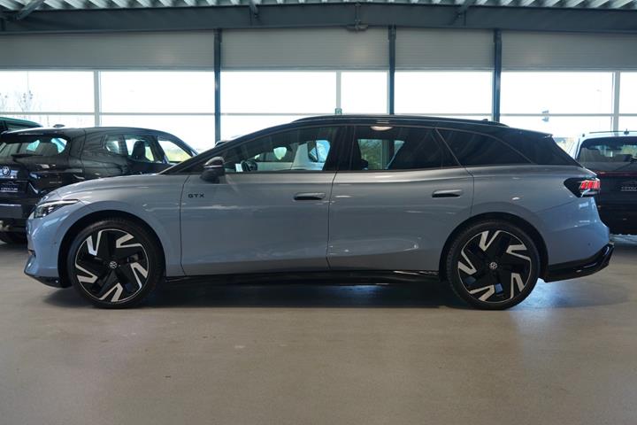 Blå VW ID.7 fra 2025