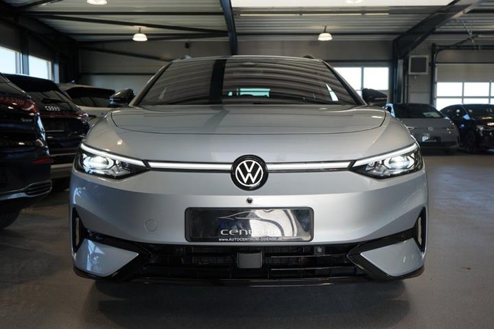 Sølv VW ID.7 fra 2025