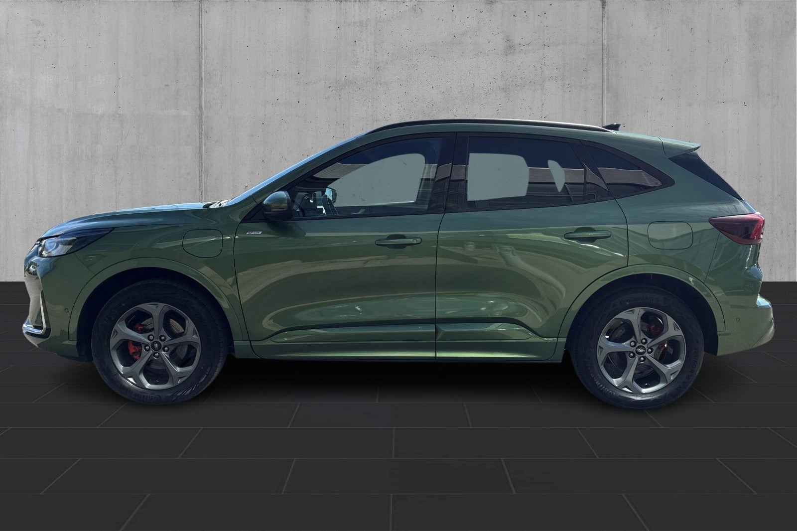 Grøn Ford Kuga fra 2024