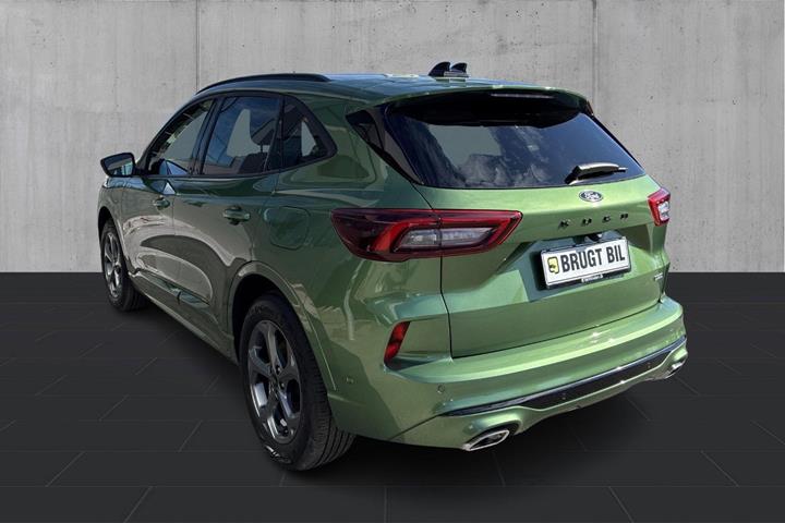 Grøn Ford Kuga fra 2024