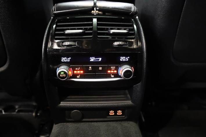 Sort BMW 530e fra 2021