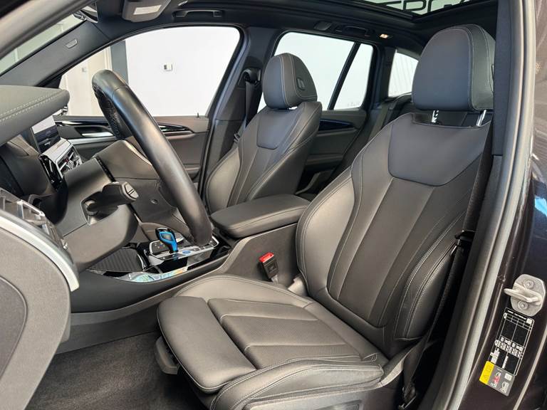 BMW iX3 Charged M-Sport