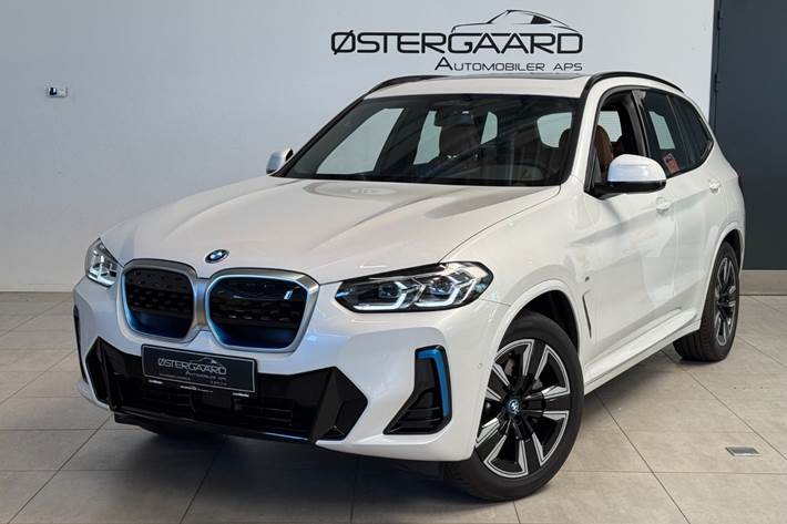 Hvid BMW iX3 fra 2024