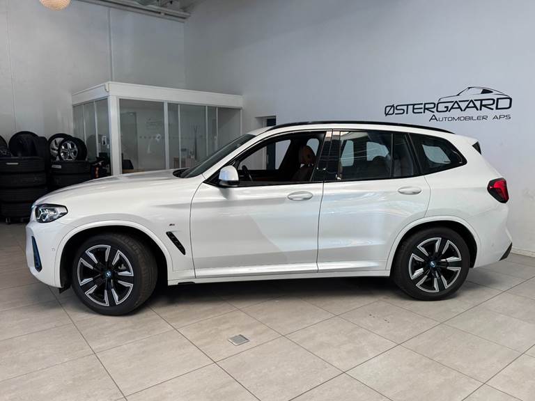 BMW iX3 Charged M-Sport