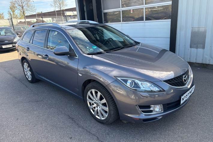 Grå Mazda 6 fra 2008