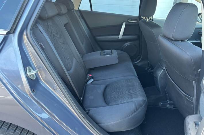 Grå Mazda 6 fra 2008