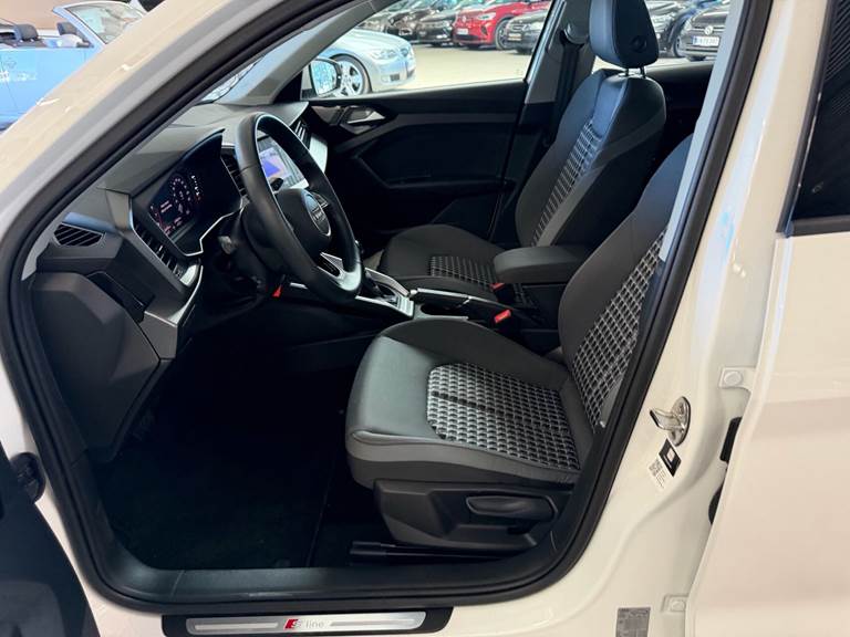 Audi A1 1,0 Sportback 30 TFSI S Line S Tronic 110HK 5d 7g Aut.