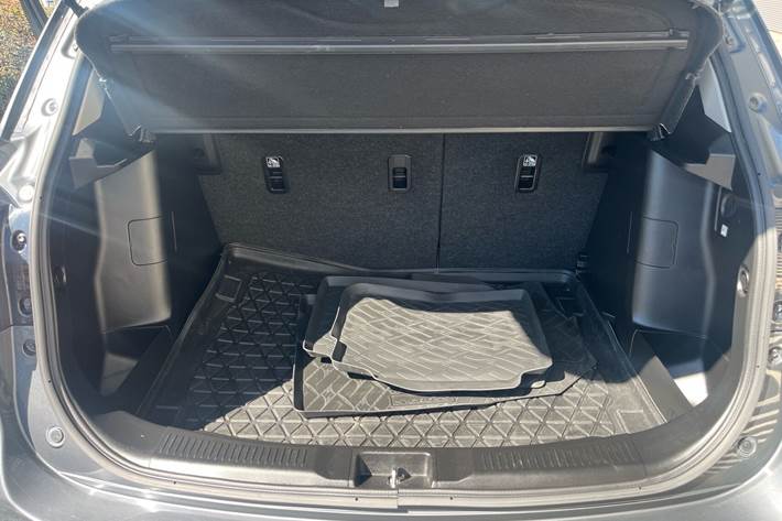 Sort Suzuki S-Cross fra 2020