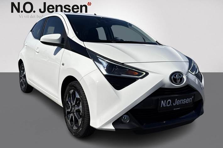 Hvid Toyota Aygo fra 2020