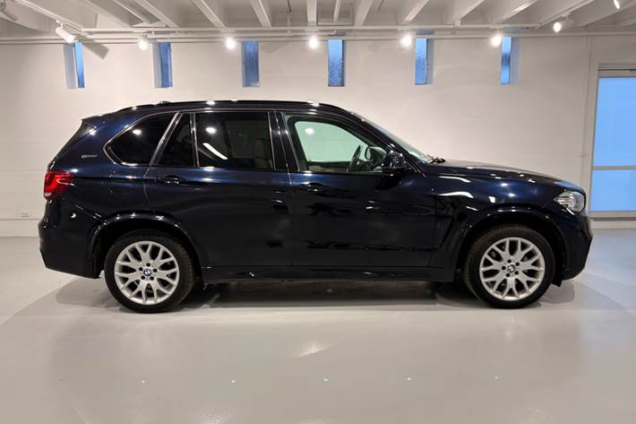 undefined BMW X5 fra 2017
