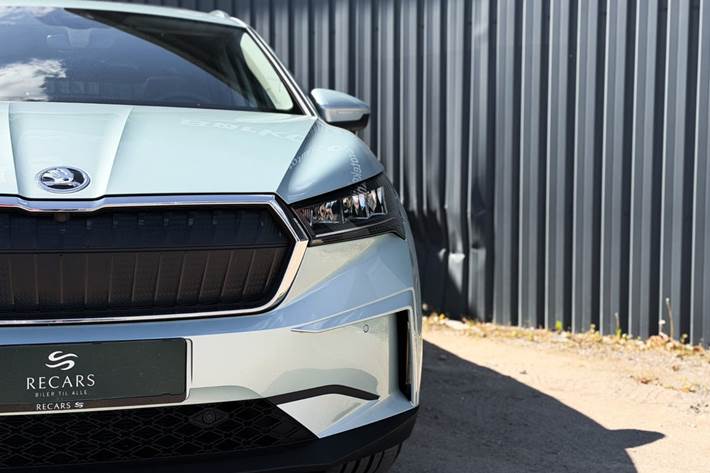 Grøn Skoda Enyaq fra 2023