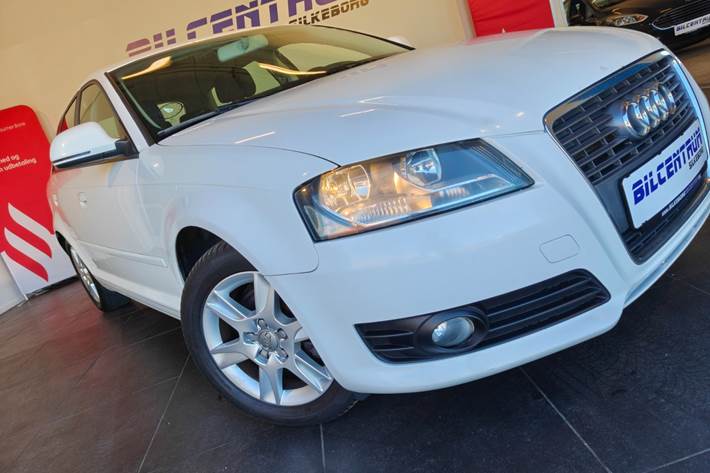 Hvid Audi A3 fra 2010